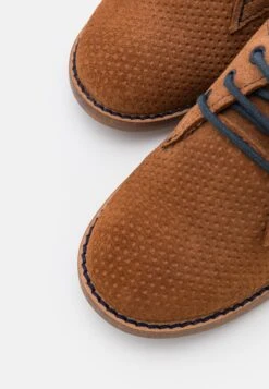 Friboo Leather - Sportieve Veterschoenen - Brown -Friboo Winkel 748bdc721c184743a06b6ee15cf38574